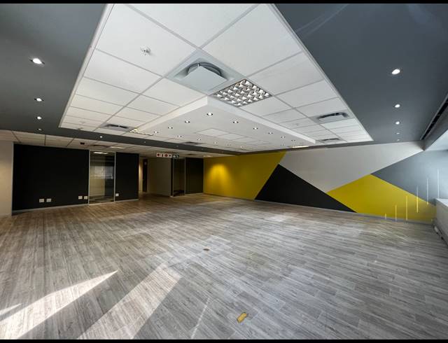 1,184M² OFFICE TO LET IN ROSEBANK